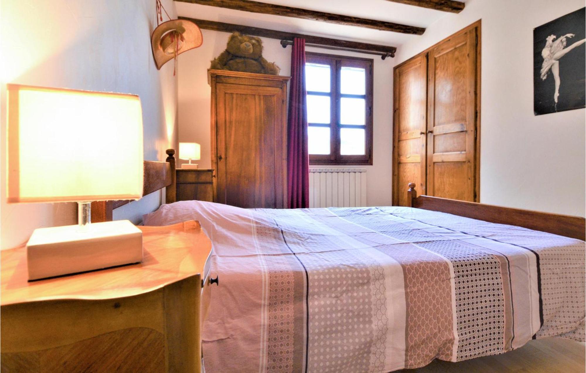4 Bedroom Lovely Home In Marguerittes Kültér fotó